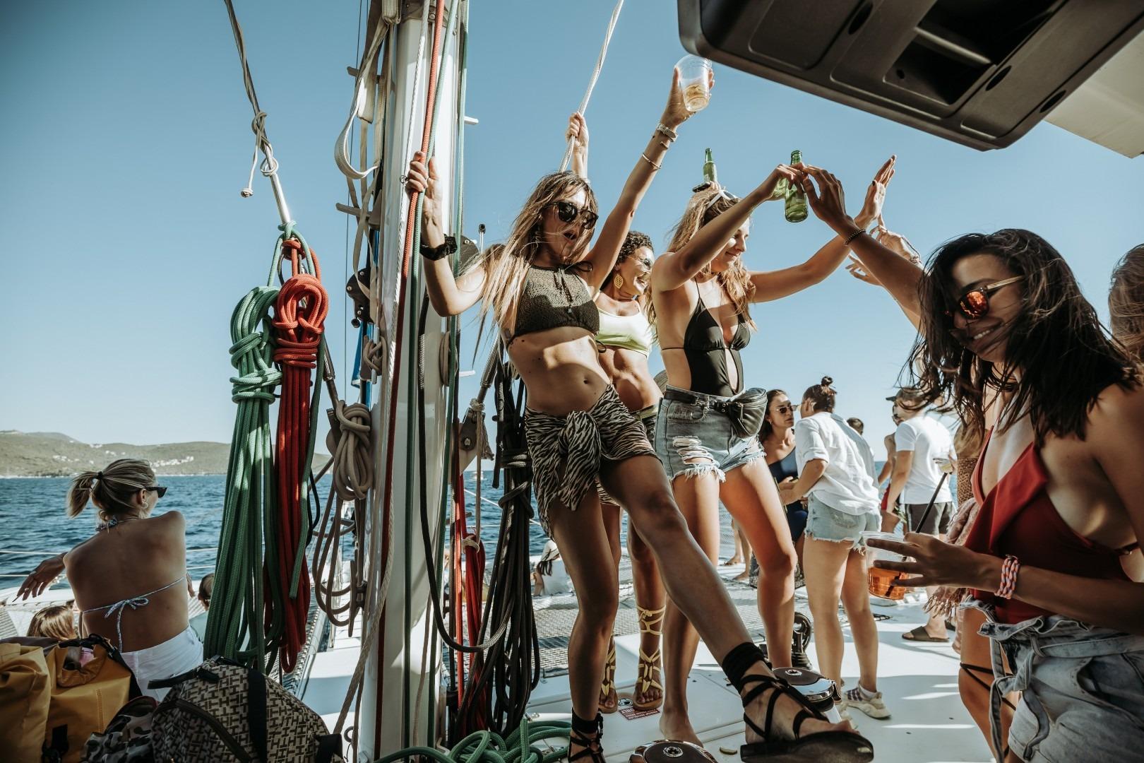 2015 Fountaine Pajot 80 Tahiti